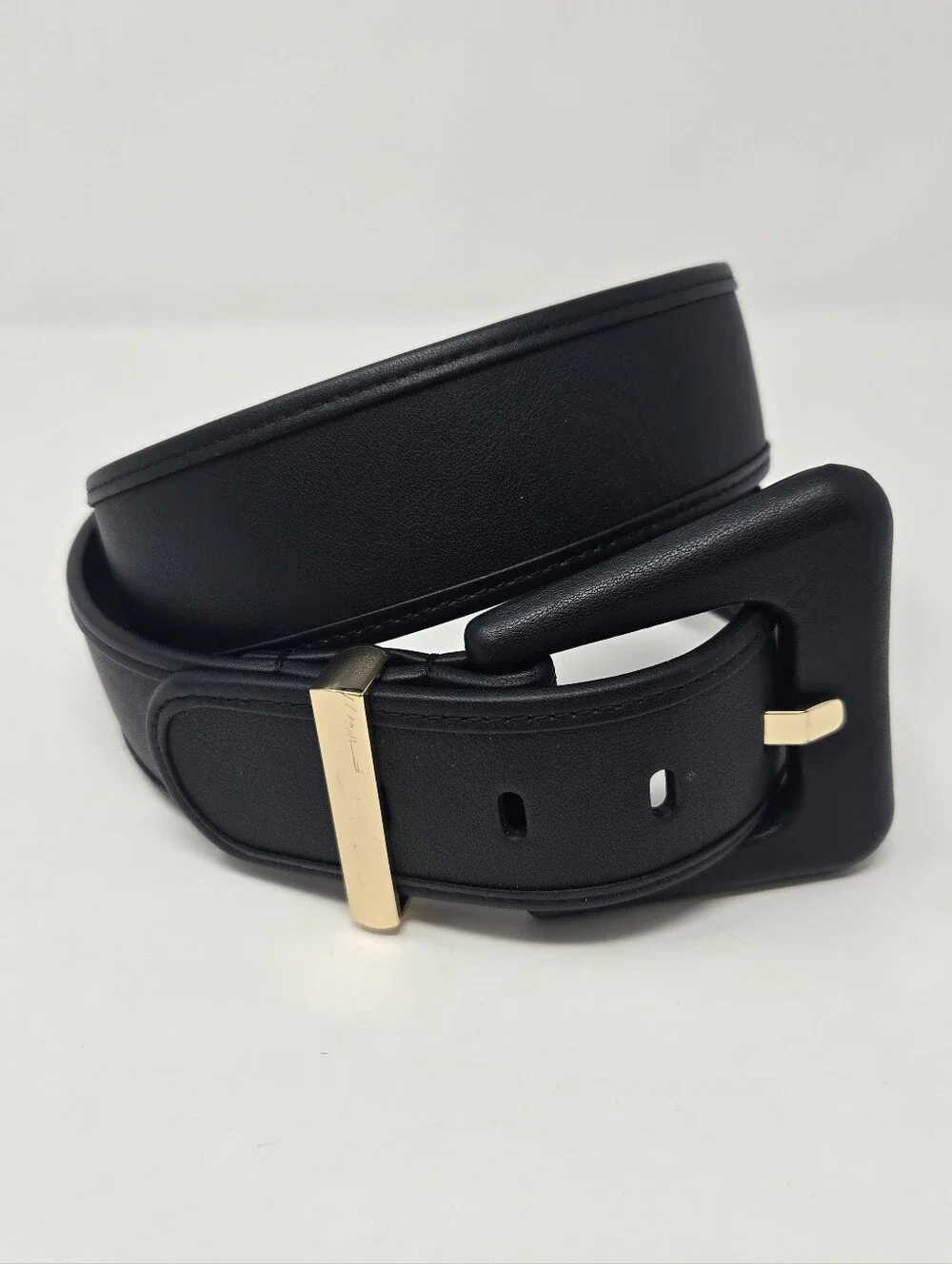 CABI WHITE BLACK LEATHER STATEMENT BELT GOLD HARDWARE WOMEN OS CLASSIC ACADEMIA